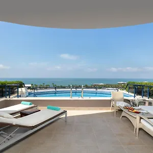 Royal Suite Two Ways Airport Transfer